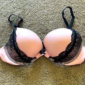 Victoria’s Secret Very Sexy Push Up Bra 36B